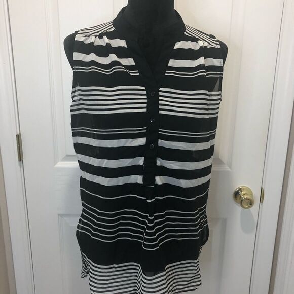 Live 4 Truth Tops - Live 4 Truth black and white sleeveless sheer top